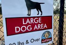 Large-Dog-Area-Sign-Riverside-Park