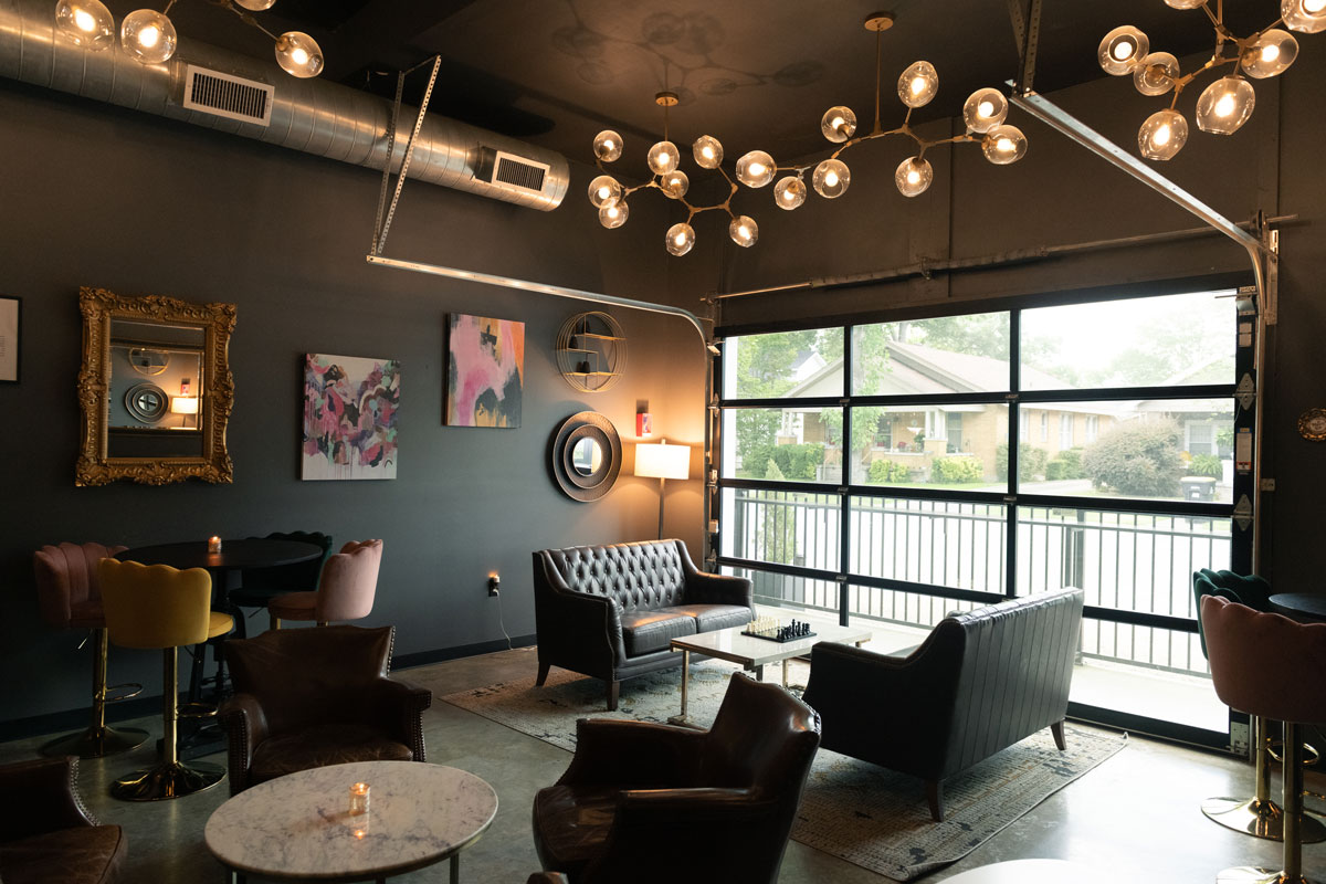 Lounge at ROBER in Benton Arkansas